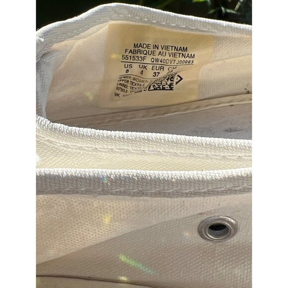 Women White & Navy  Slip On Converses— Size 6 - Picture 3 of 11